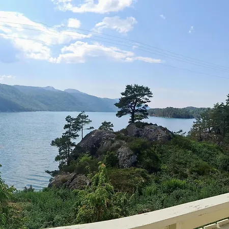 Feriehus Mit Blick Auf Wasser By Interhome *
