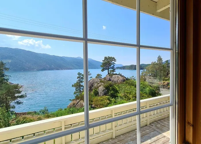 בית נופש Mit Blick Auf Wasser By Interhome Hebnes